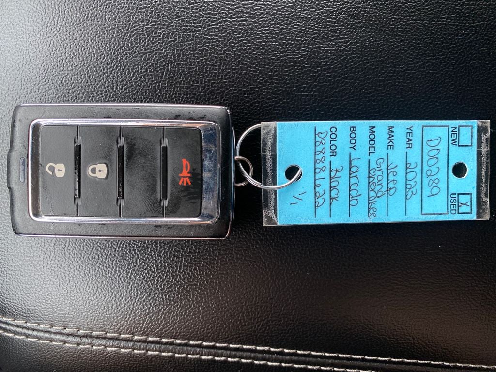 2023 Jeep Grand Cherokee L Laredo 4x4