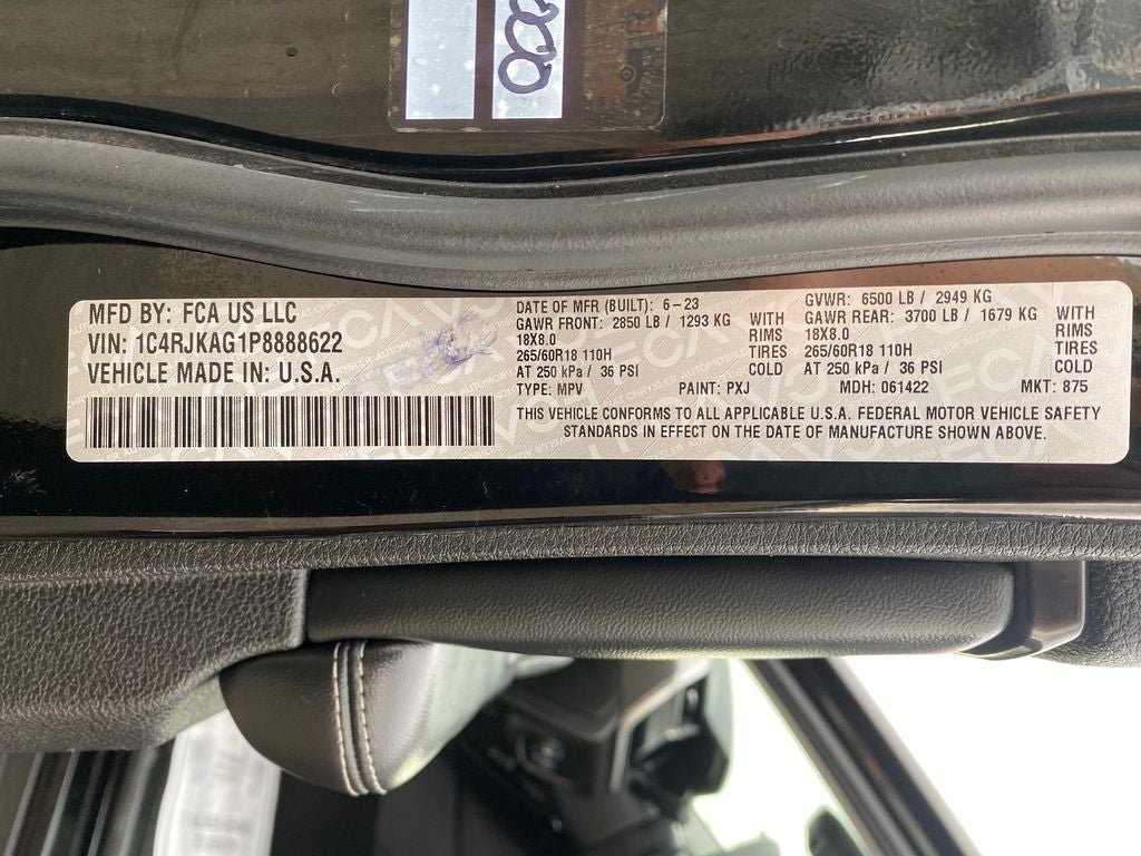 2023 Jeep Grand Cherokee L Laredo 4x4