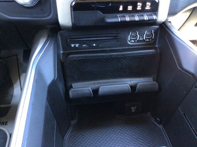 2019 RAM 1500 Laramie Crew Cab 4x2 5'7' Box
