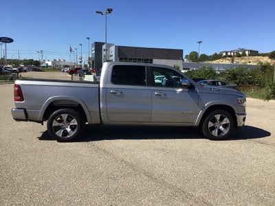 2019 RAM 1500 Laramie Crew Cab 4x2 5'7' Box