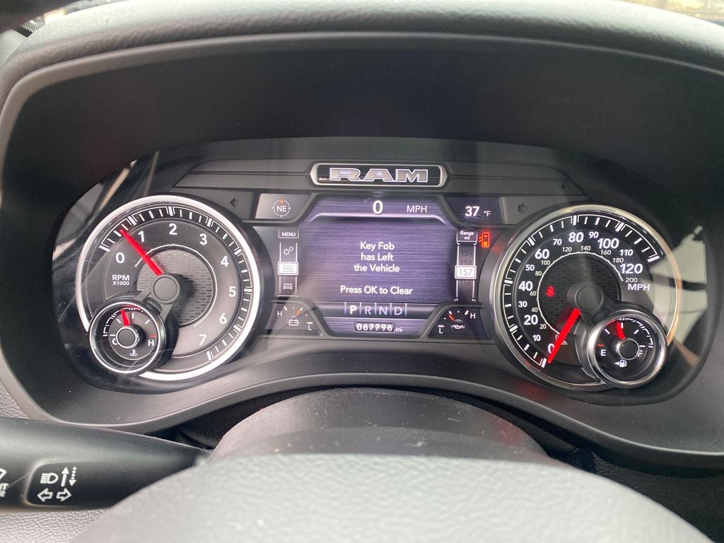 2021 RAM 1500 Big Horn Crew Cab 4x4 5'7' Box