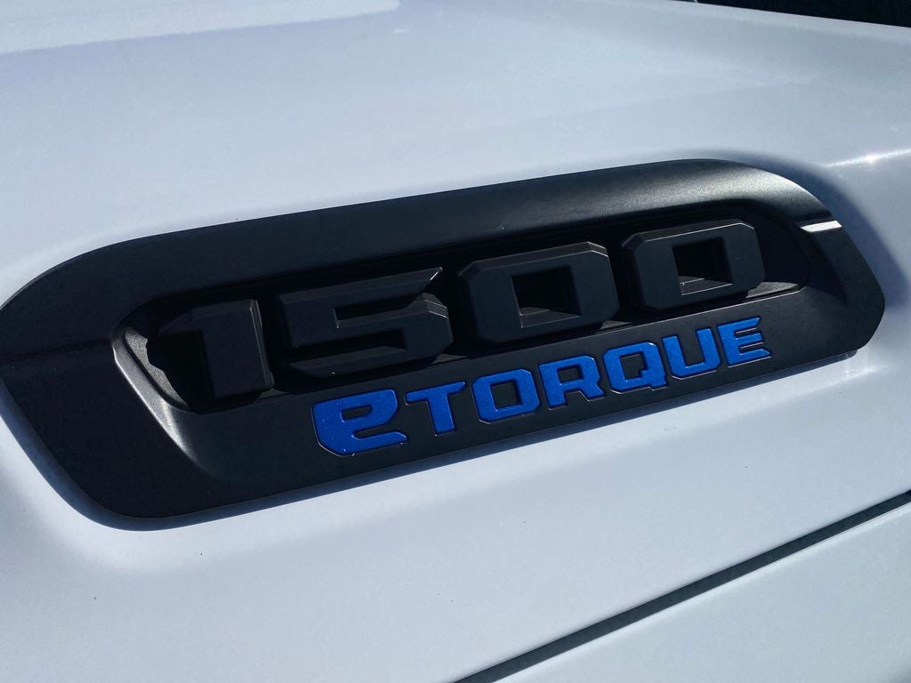 2025 RAM 1500 Tradesman Crew Cab 4x4 5'7' Box