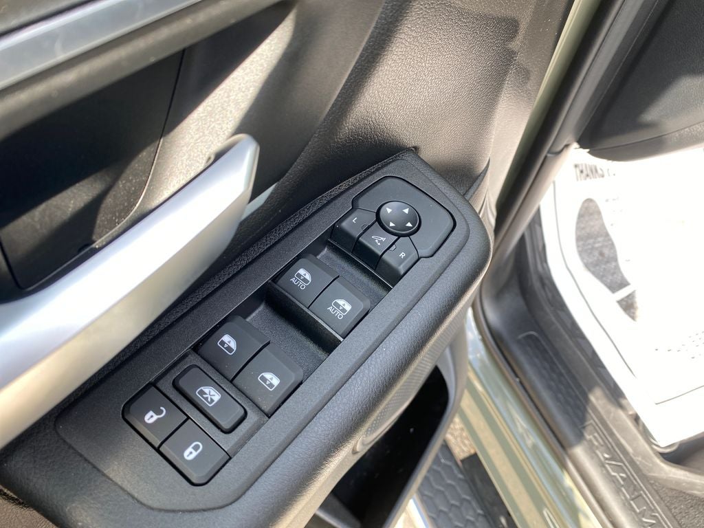 2026 RAM 1500 Big Horn Crew Cab 4x4 5'7' Box