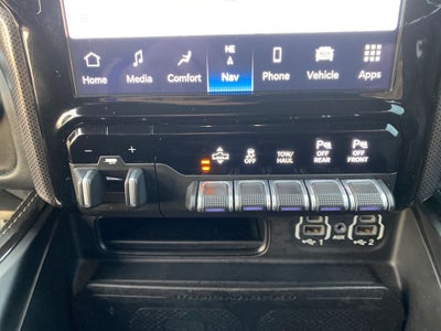 2022 RAM 1500 Limited Crew Cab 4x4 5'7' Box