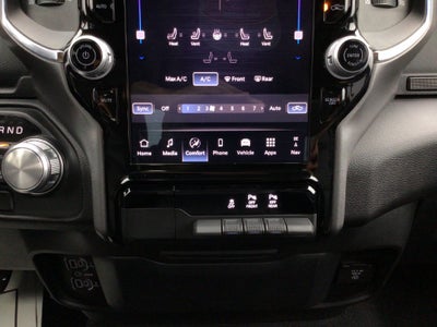2025 RAM 1500 Laramie Crew Cab 4x4 5'7' Box