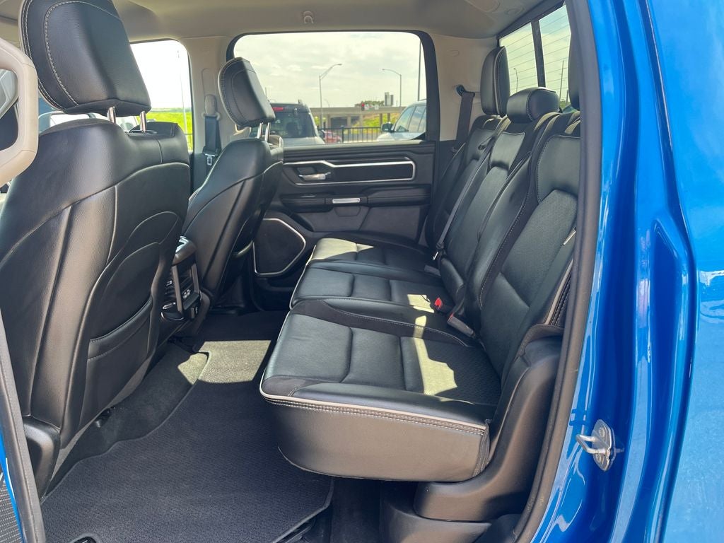 2022 RAM 1500 Laramie Crew Cab 4x4 5'7' Box