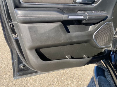 2022 RAM 1500 Laramie Crew Cab 4x4 5'7' Box