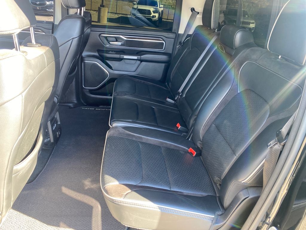 2022 RAM 1500 Laramie Crew Cab 4x4 5'7' Box