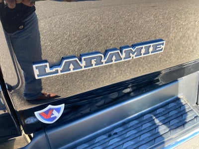 2022 RAM 1500 Laramie Crew Cab 4x4 5'7' Box