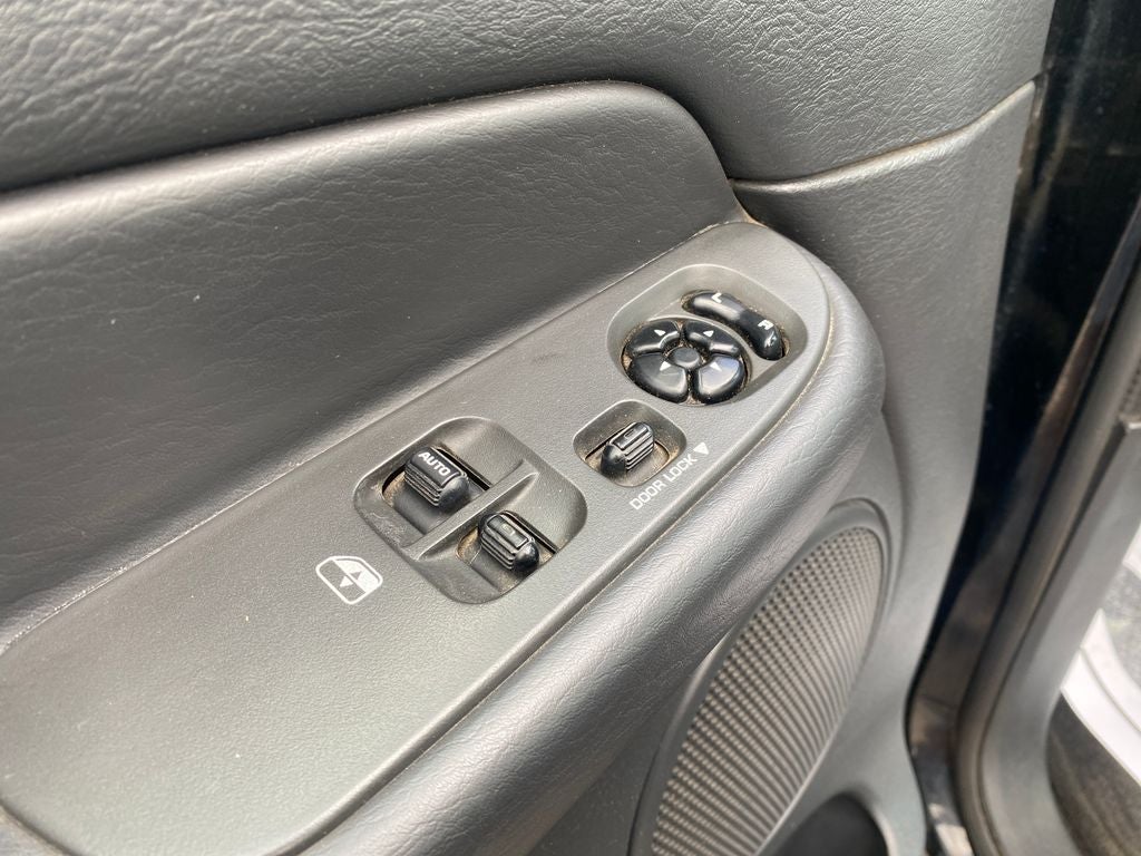 2004 Dodge Ram 1500 SLT/Laramie