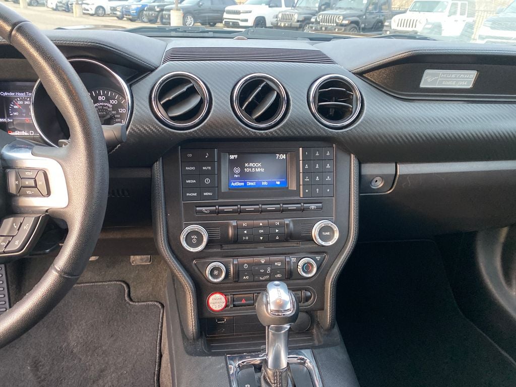 2016 Ford Mustang V6