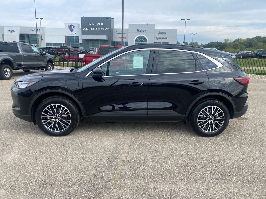 2025 Ford Escape Plug-In Hybrid Base