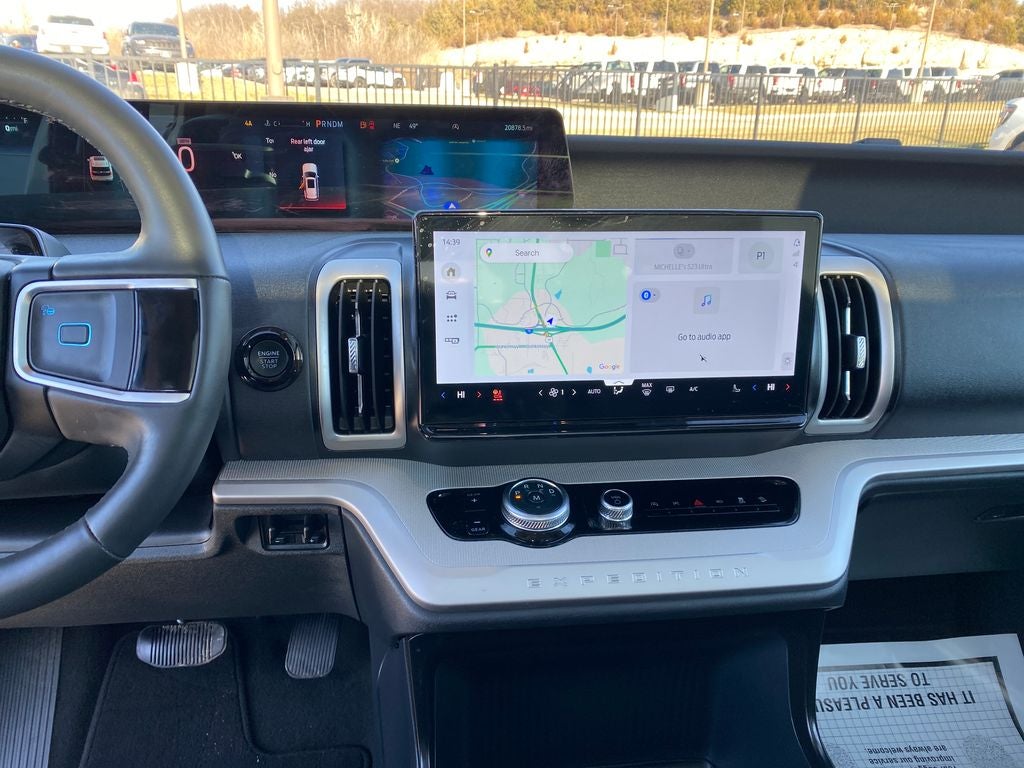 2025 Ford Expedition Active