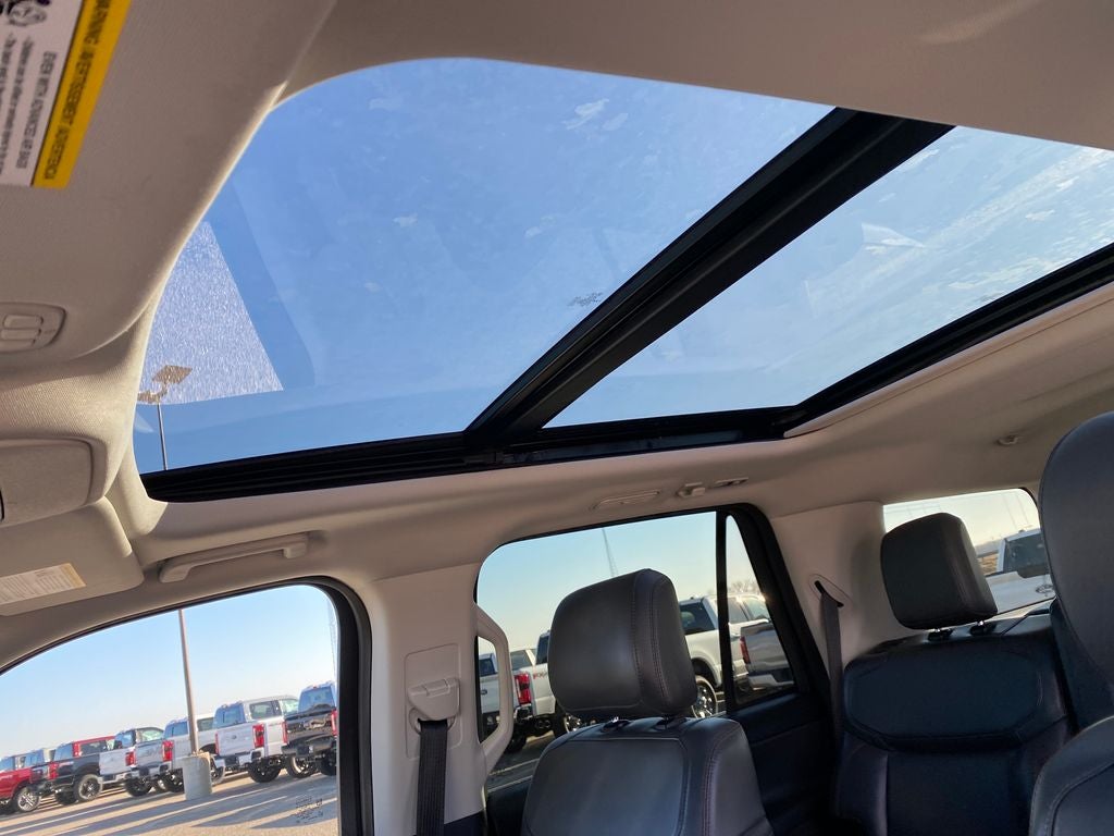 2025 Ford Expedition Active