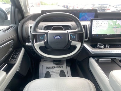 2025 Ford Expedition Platinum