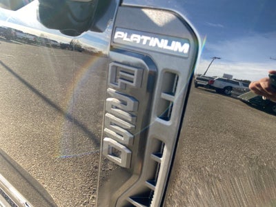 2025 Ford F-250 Platinum