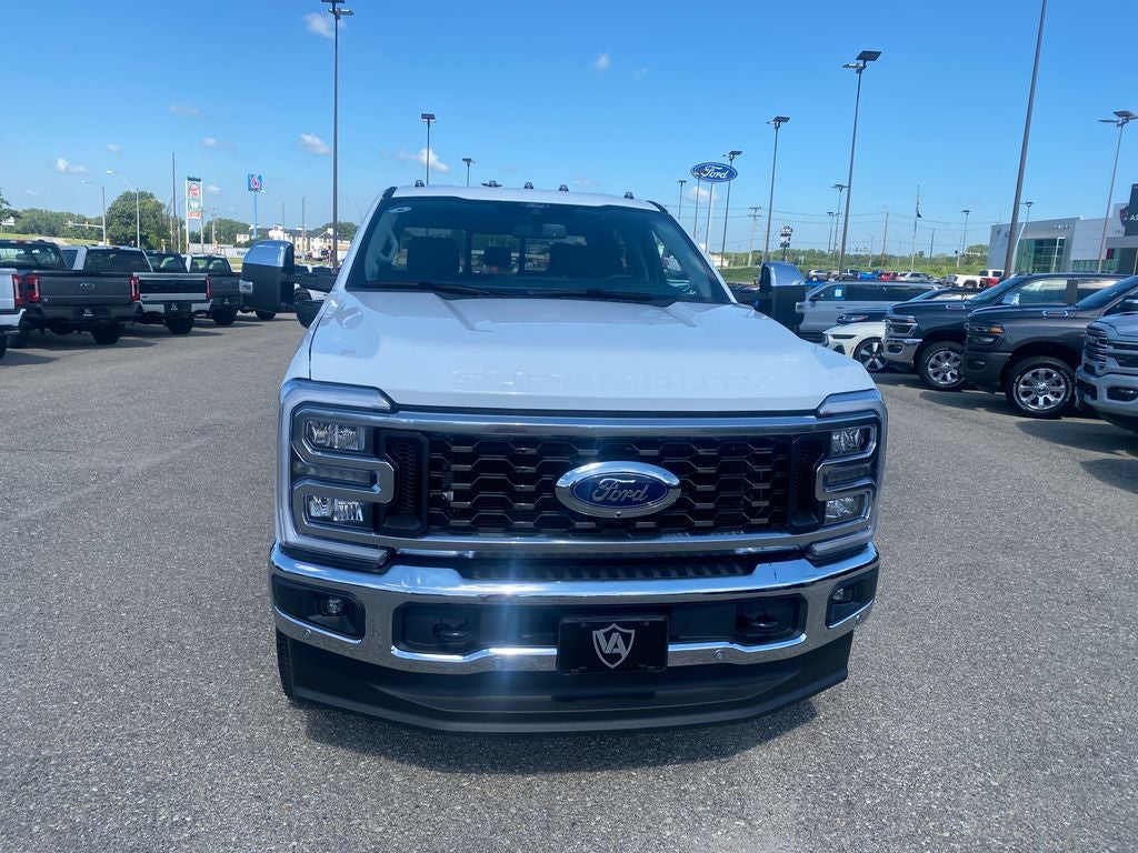 2026 Ford F-350SD Lariat DRW