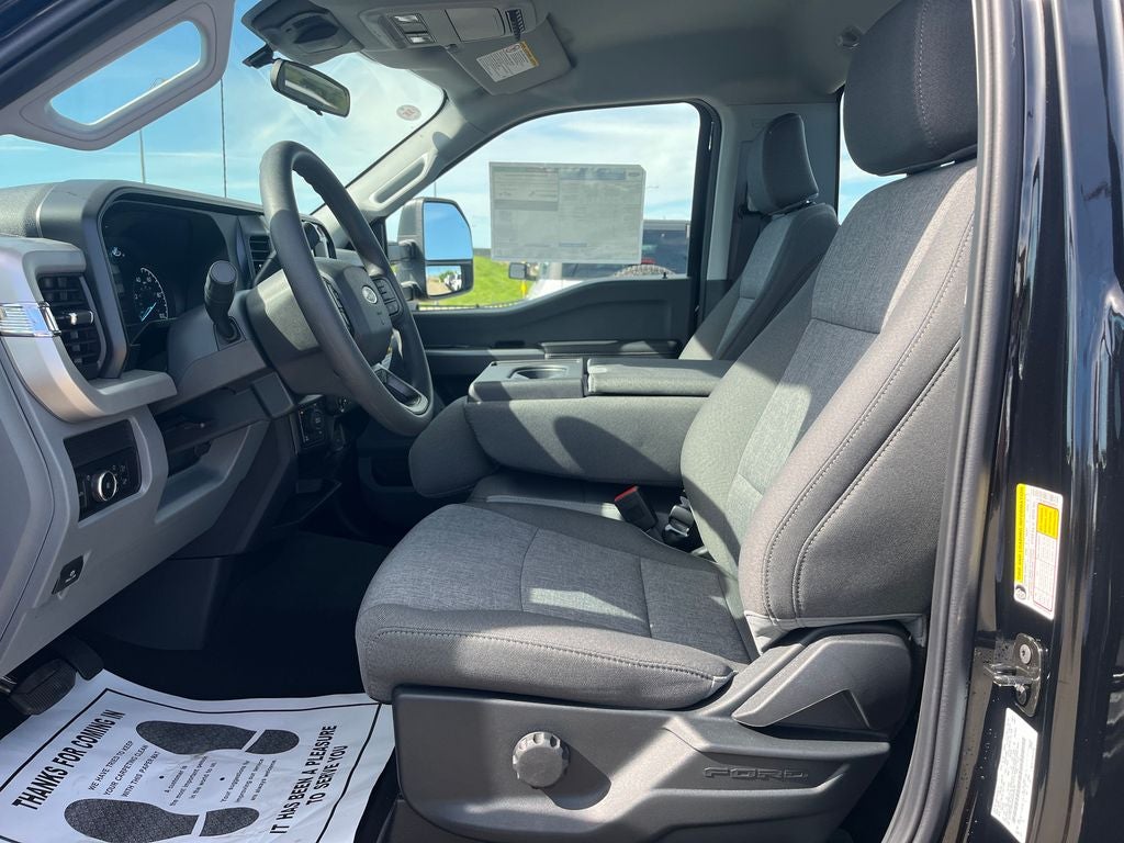 2025 Ford F-350SD XL