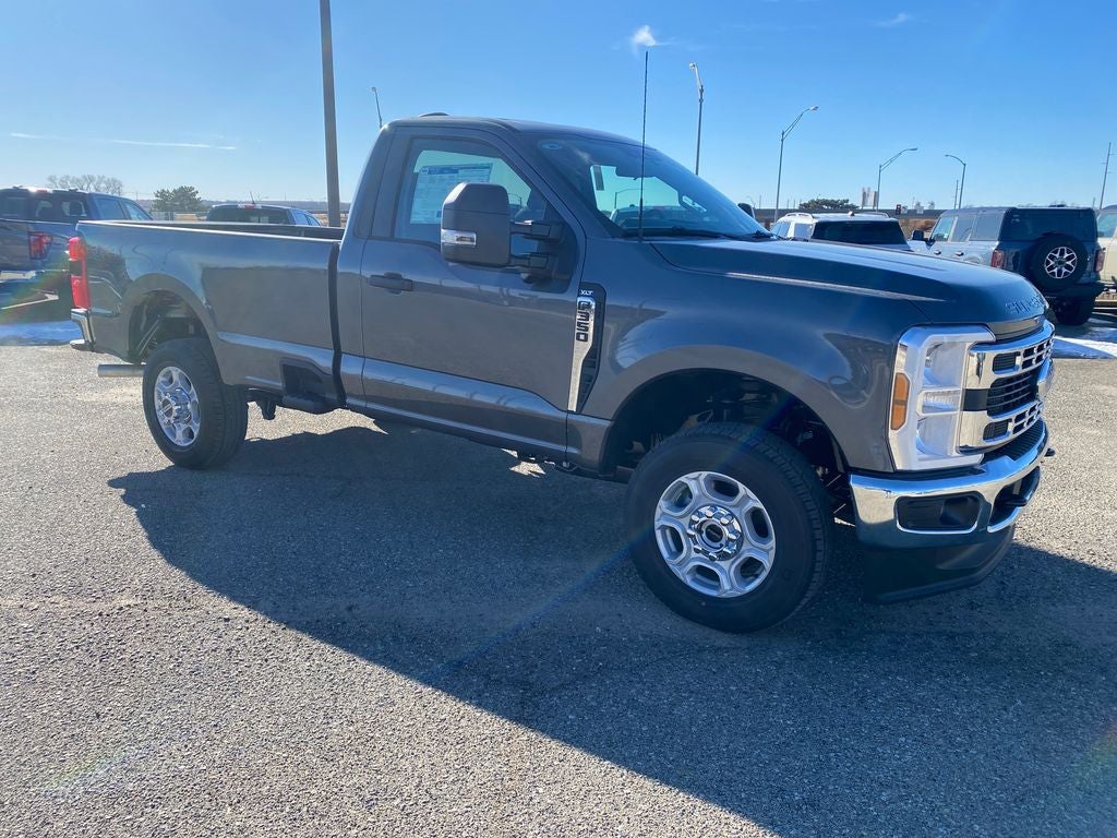 2026 Ford F-350SD XLT