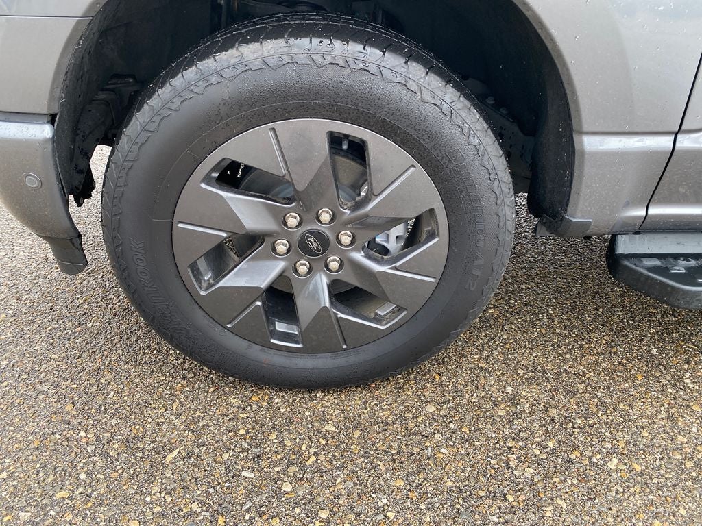 2023 Ford F-150 Lightning LARIAT