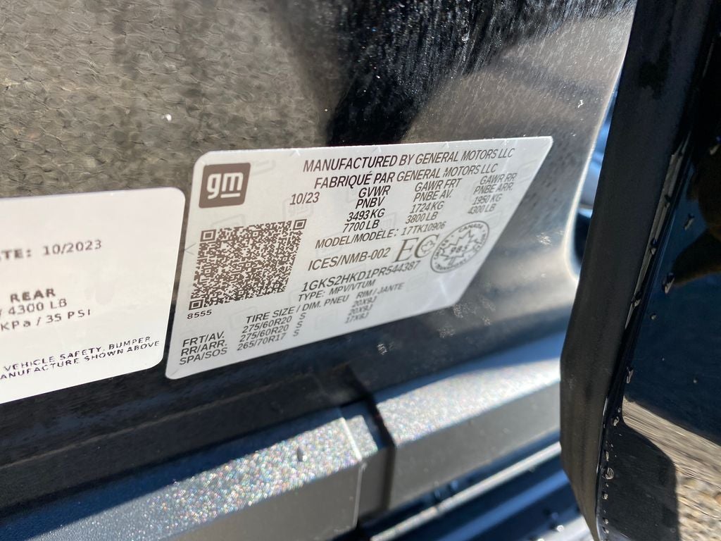 2023 GMC Yukon XL AT4