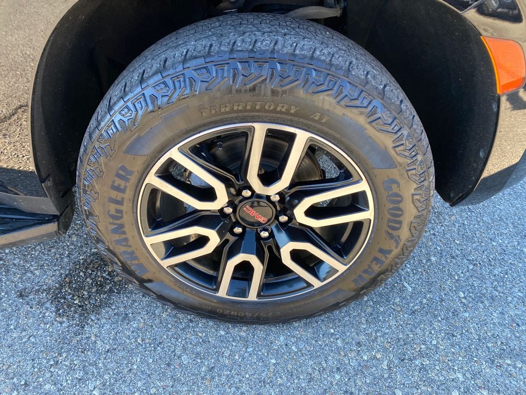 2023 GMC Yukon XL AT4