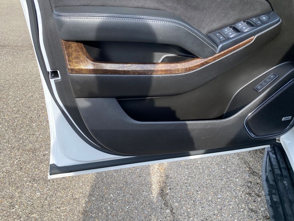 2020 Chevrolet Suburban 4WD LT