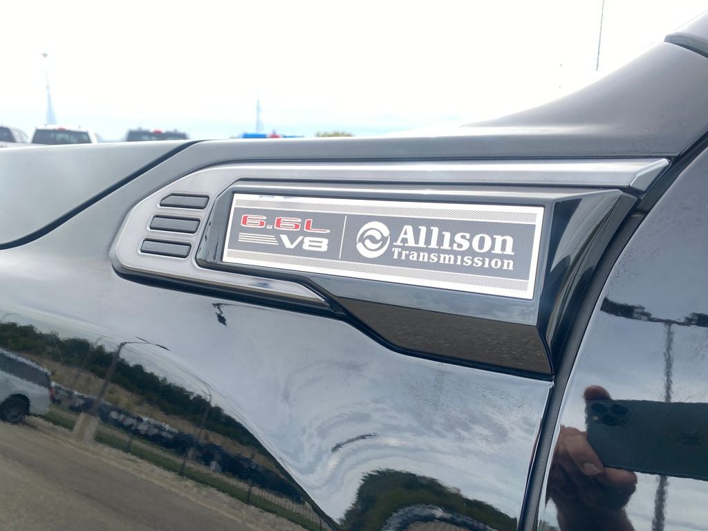 2024 GMC Sierra 2500HD 4WD Crew Cab Standard Bed AT4