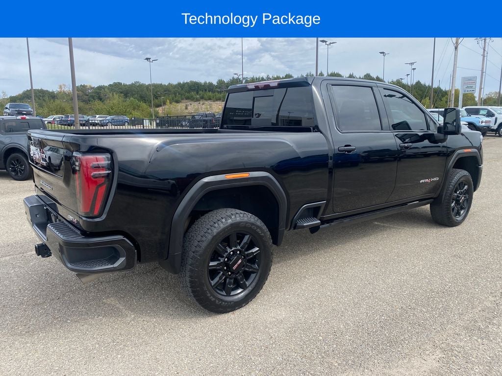 2024 GMC Sierra 2500HD 4WD Crew Cab Standard Bed AT4
