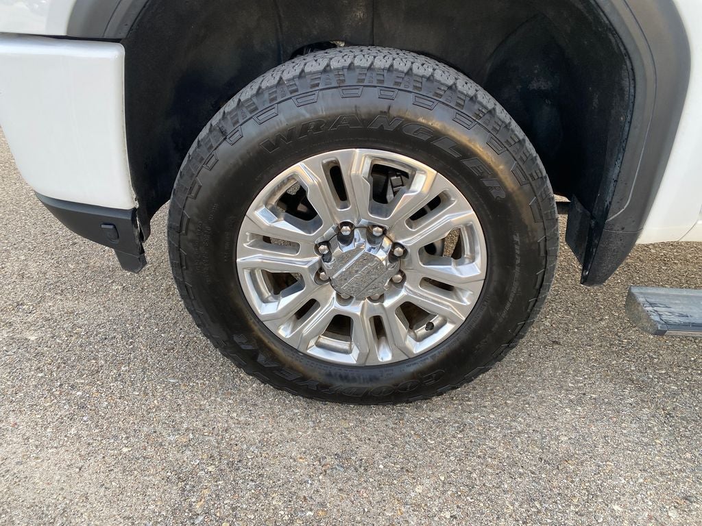 2023 GMC Sierra 2500HD 4WD Crew Cab Standard Bed Denali