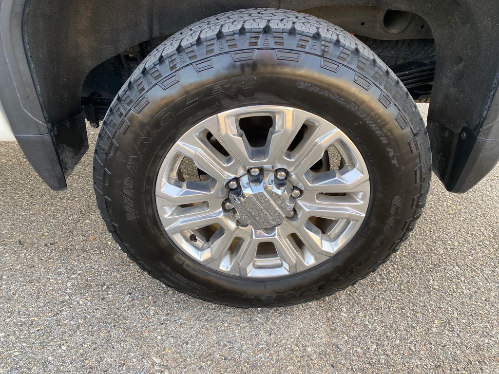 2023 GMC Sierra 2500HD 4WD Crew Cab Standard Bed Denali