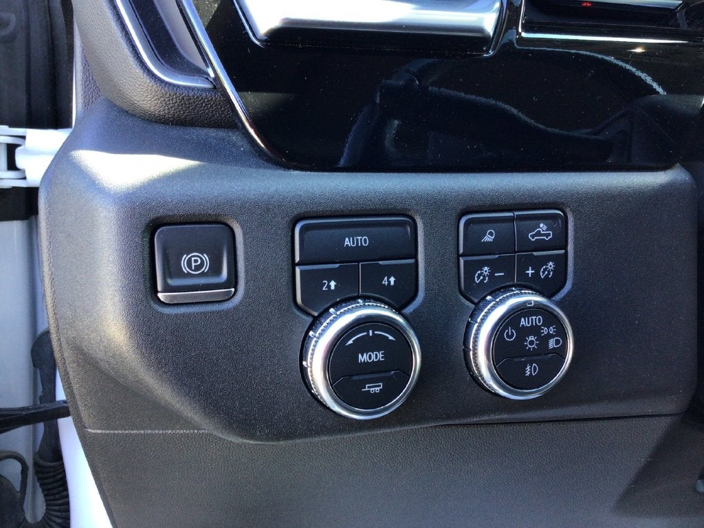 2023 GMC Sierra 1500 4WD Crew Cab Short Box Elevation with 3SB