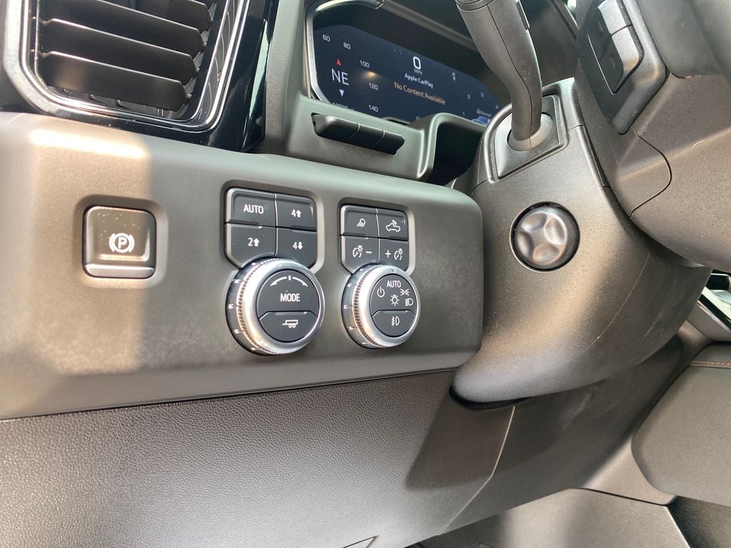 2025 GMC Sierra 1500 4WD Crew Cab Short Box AT4