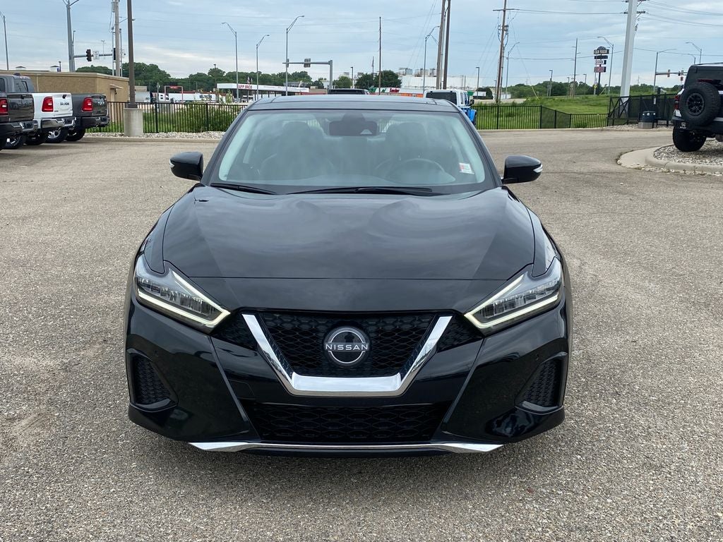 2023 Nissan Maxima SL