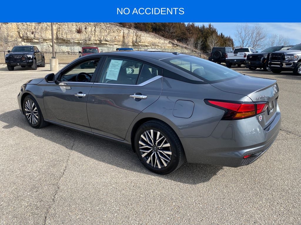 2025 Nissan Altima SV FWD