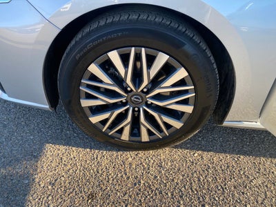 2024 Nissan Altima SV FWD