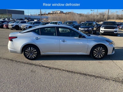 2024 Nissan Altima SV FWD