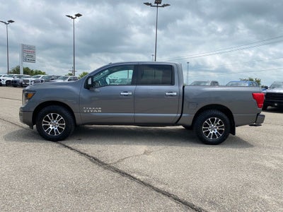 2021 Nissan TITAN Crew Cab SV 4x4