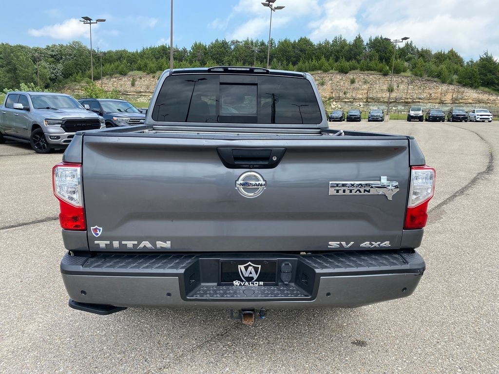 2021 Nissan TITAN Crew Cab SV 4x4