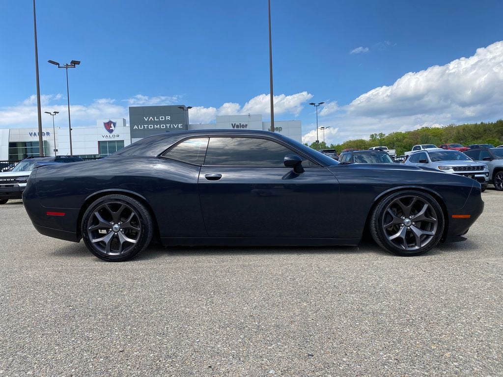 2018 Dodge Challenger SXT Plus