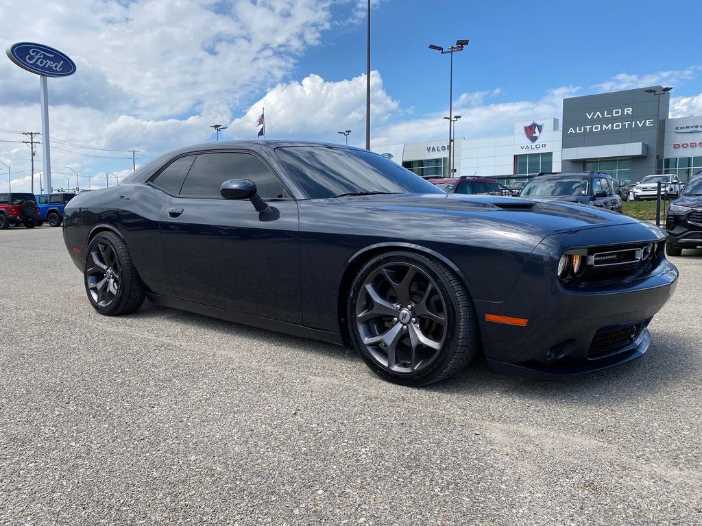 2018 Dodge Challenger SXT Plus