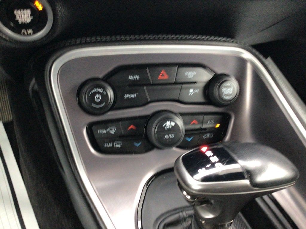 2019 Dodge Challenger SXT
