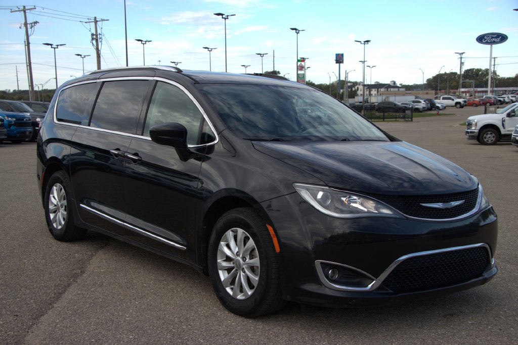2019 Chrysler Pacifica Touring L