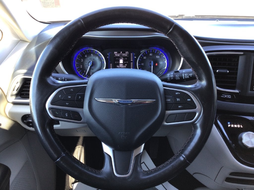 2020 Chrysler Pacifica Touring L