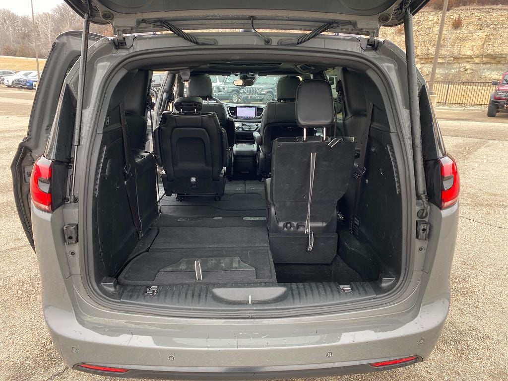 2025 Chrysler Pacifica Limited