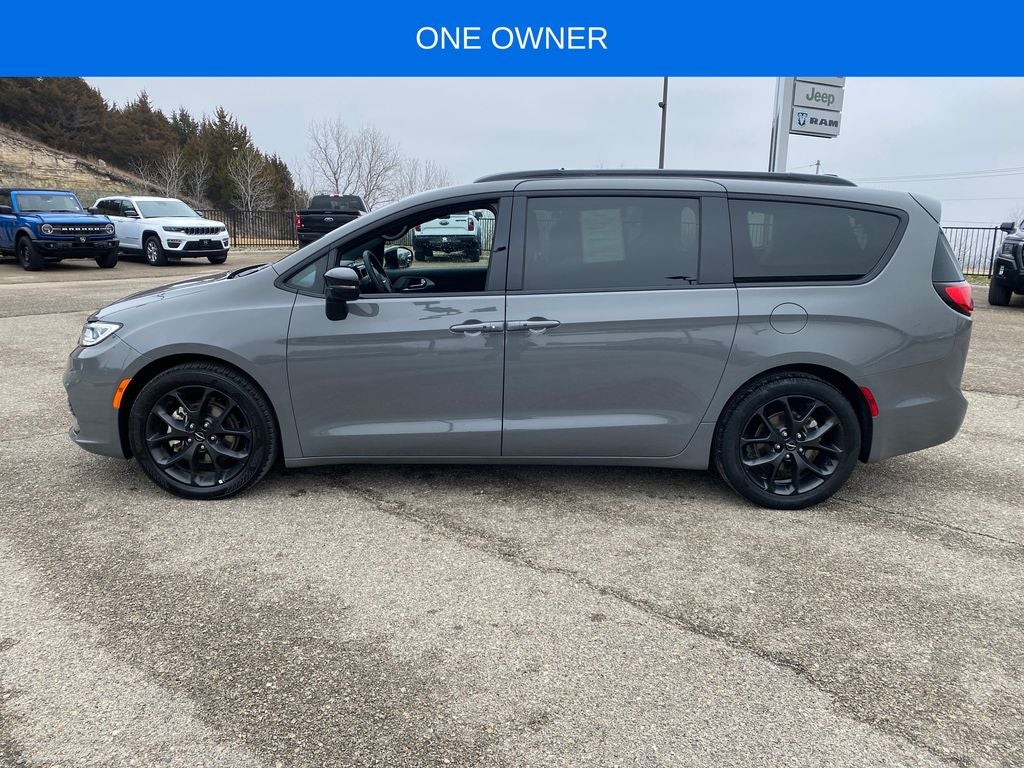 2025 Chrysler Pacifica Limited