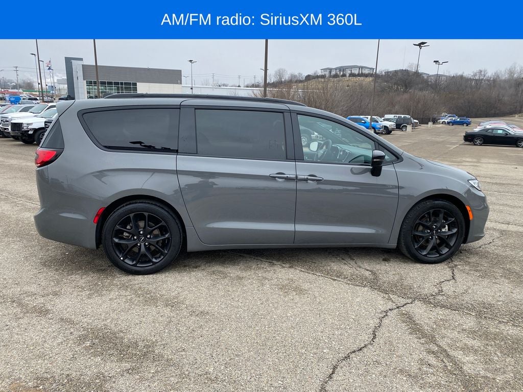 2025 Chrysler Pacifica Limited