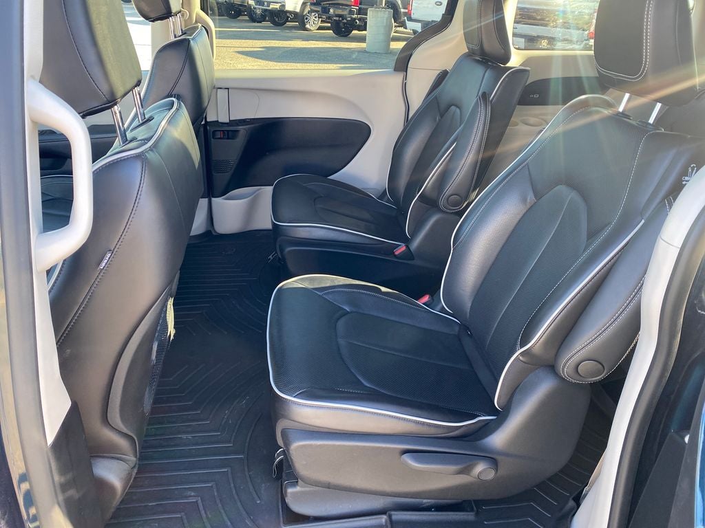 2023 Chrysler Pacifica Hybrid Limited