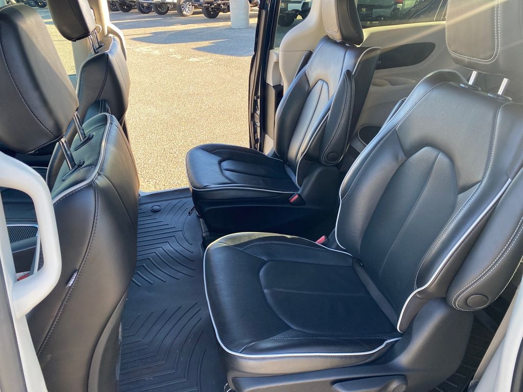 2023 Chrysler Pacifica Hybrid Limited