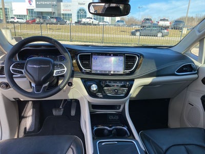 2023 Chrysler Pacifica Hybrid Limited